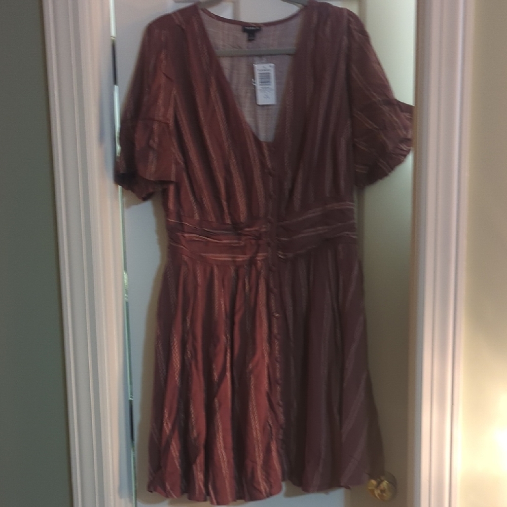 Women's Rust Stripe V-Neck Short Sleeve Dress